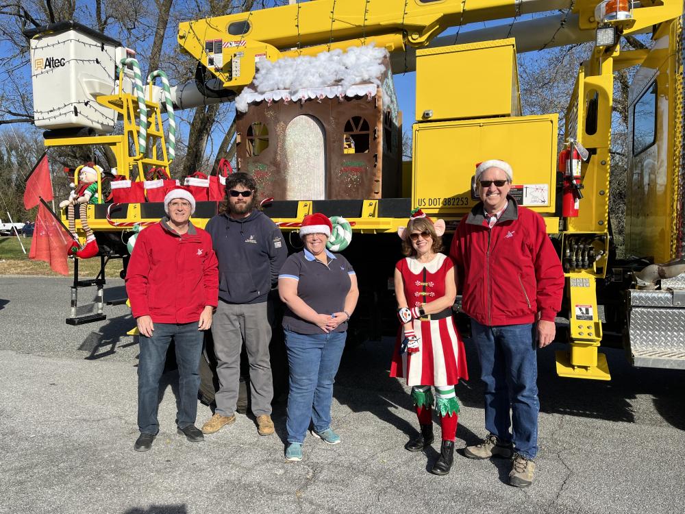 REC Connects with Community at Clarke County Christmas Parade myrec